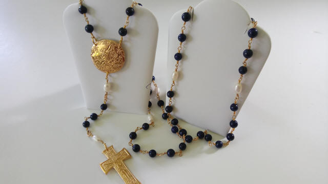 Saint Damien Handmade Rosary by Arnopole